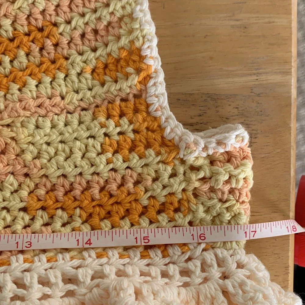 SIZE L/XL Handmade Crochet Crop Top - Picture 7 of 9